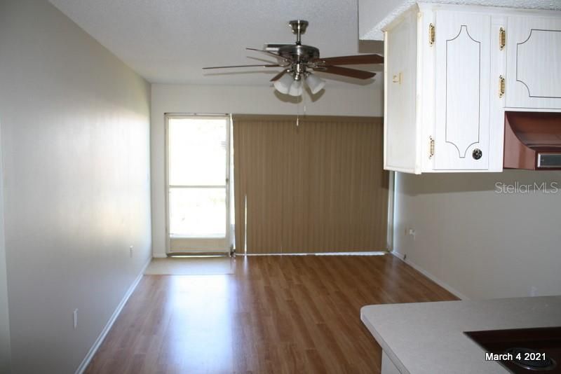 Recently Rented: $995 (2 beds, 1 baths, 768 Square Feet)