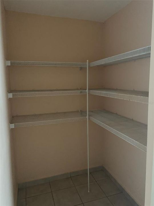 Vendido Recientemente: $150,000 (3 camas, 2 baños, 1303 Pies cuadrados)