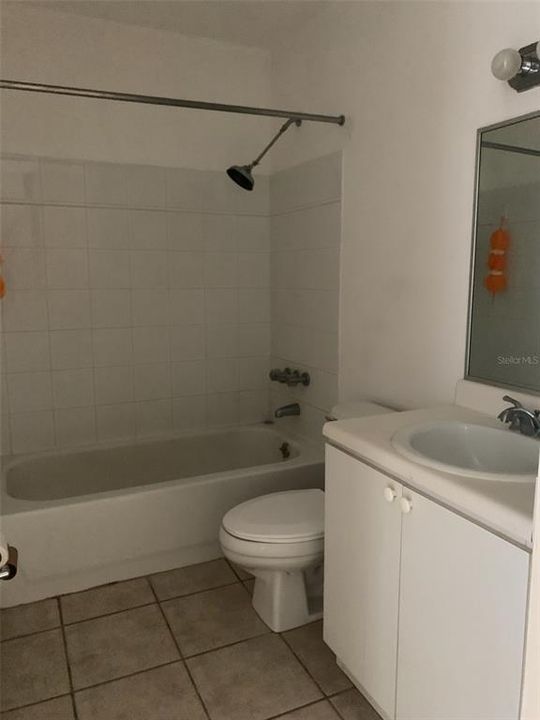 Vendido Recientemente: $150,000 (3 camas, 2 baños, 1303 Pies cuadrados)