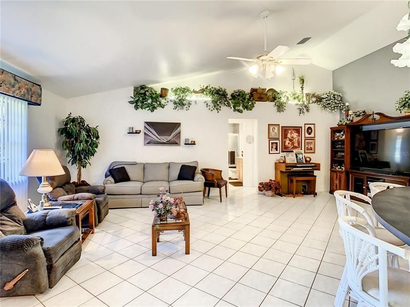 Recently Sold: $460,000 (3 beds, 2 baths, 2630 Square Feet)