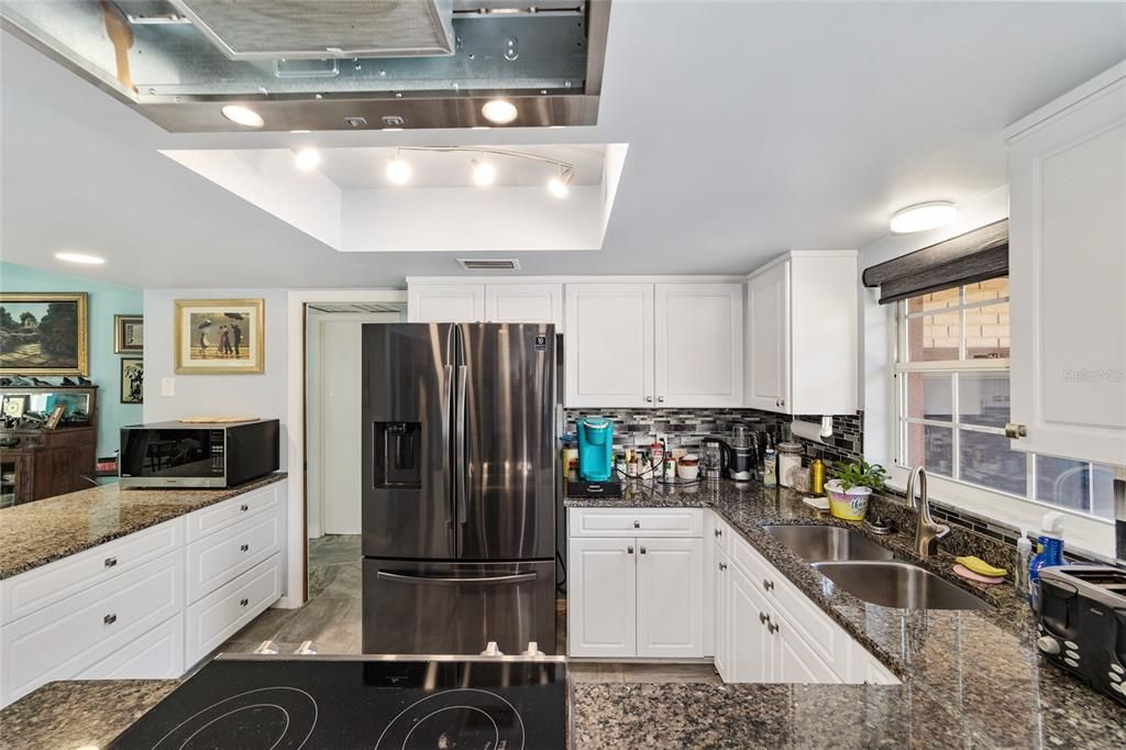 Recently Sold: $525,000 (3 beds, 2 baths, 2073 Square Feet)