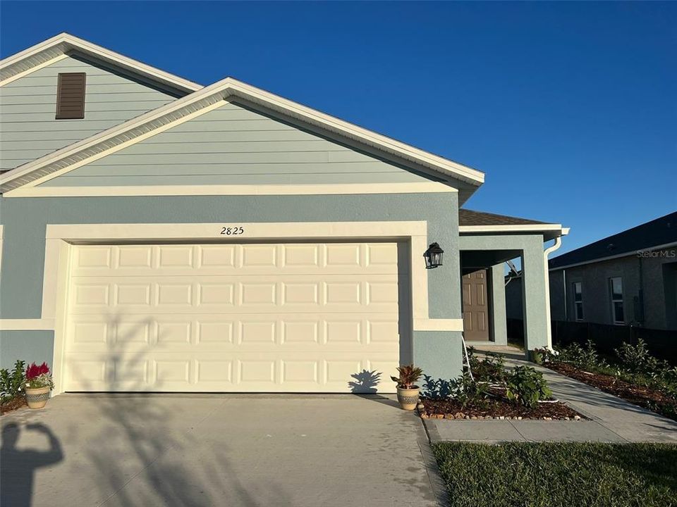 Vendido Recientemente: $404,994 (2 camas, 2 baños, 1608 Pies cuadrados)
