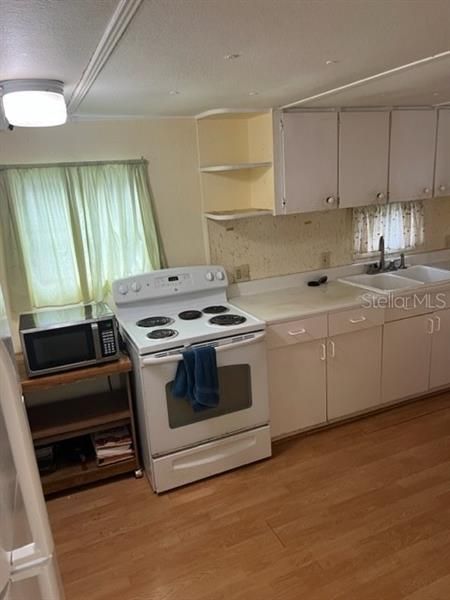 Recently Sold: $75,000 (2 beds, 1 baths, 684 Square Feet)