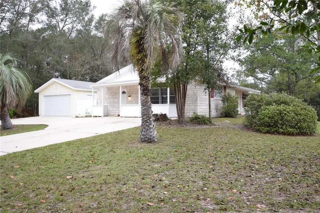 Recientemente alquilado: $2,150 (3 camas, 2 baños, 2024 Pies cuadrados)