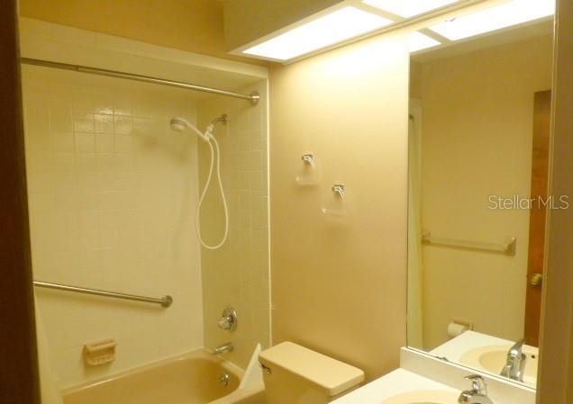 最近租的: $1,650 (3 贝兹, 2 浴室, 1703 平方英尺)