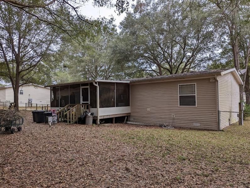 Recently Sold: $139,000 (3 beds, 2 baths, 1800 Square Feet)