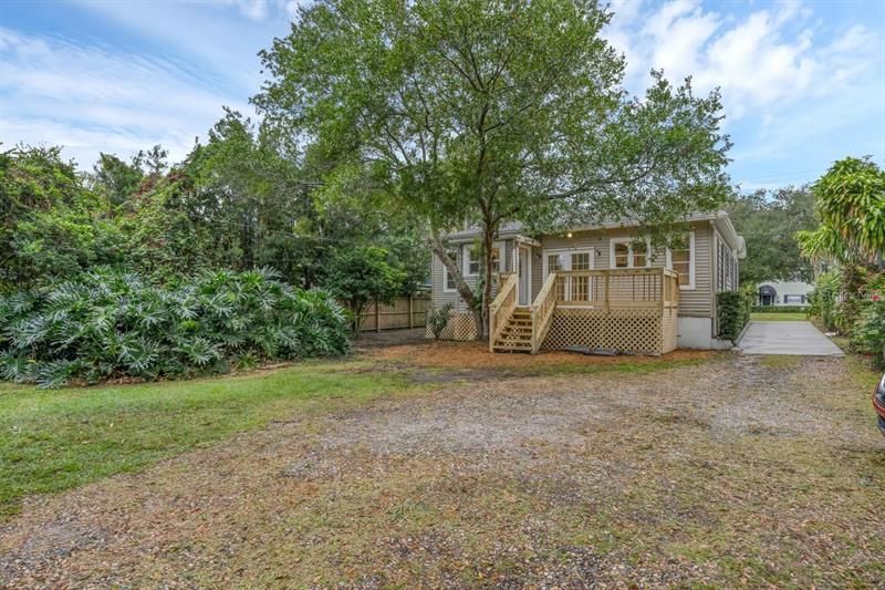 Recently Sold: $580,000 (3 beds, 2 baths, 1590 Square Feet)
