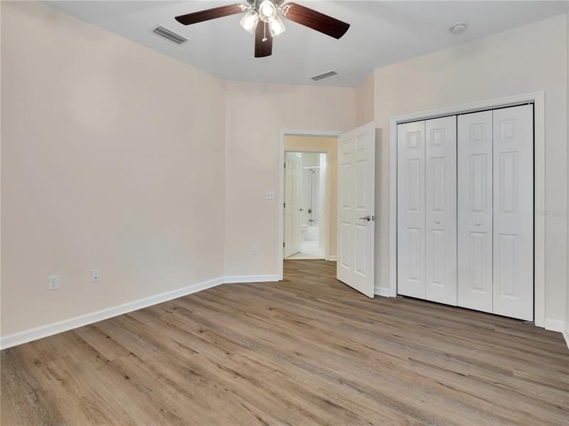 Recently Sold: $219,000 (3 beds, 2 baths, 1785 Square Feet)