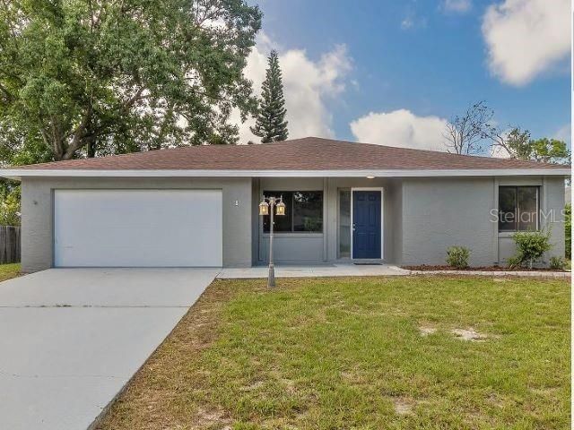 Recently Sold: $325,000 (4 beds, 2 baths, 1942 Square Feet)