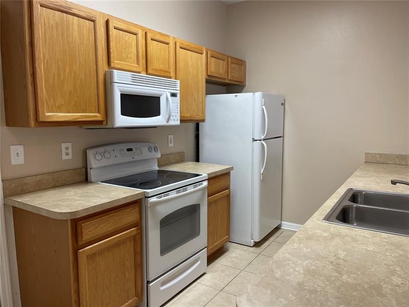 Recently Rented: $1,550 (2 beds, 1 baths, 1144 Square Feet)