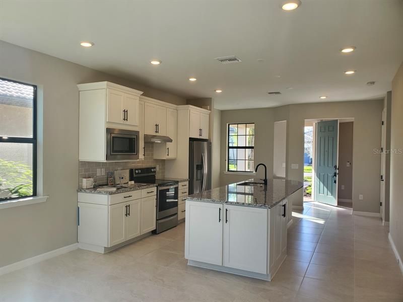 Recently Sold: $452,474 (2 beds, 2 baths, 1367 Square Feet)