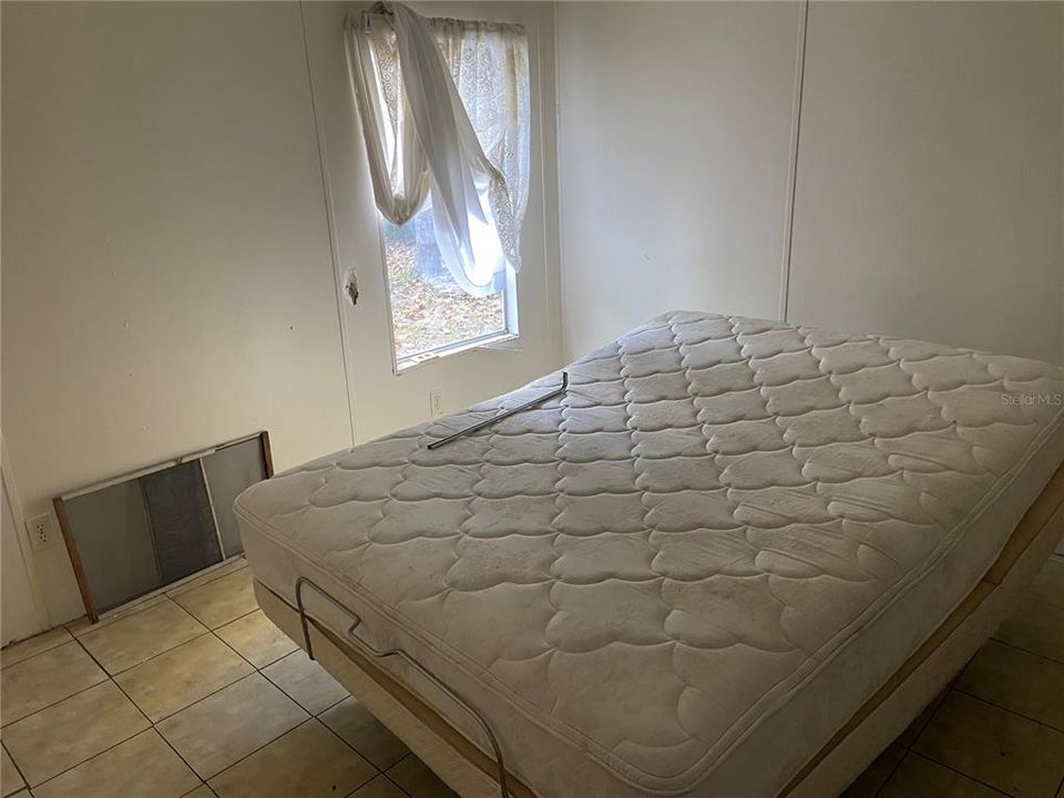 Vendido Recientemente: $105,000 (3 camas, 2 baños, 1224 Pies cuadrados)