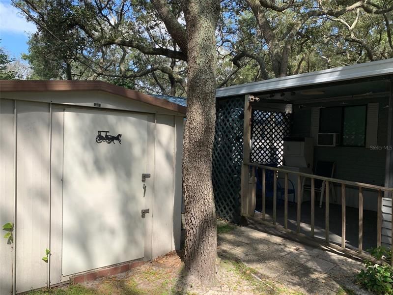 Recently Rented: $1,300 (1 beds, 1 baths, 424 Square Feet)