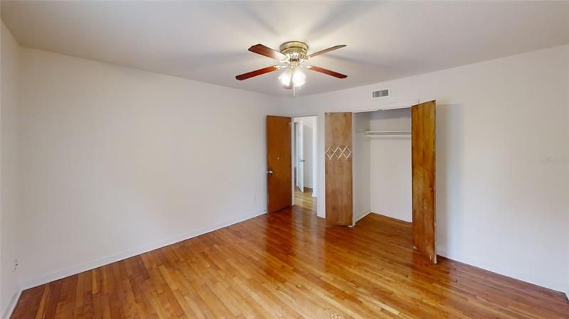Recently Rented: $2,400 (4 beds, 2 baths, 1235 Square Feet)