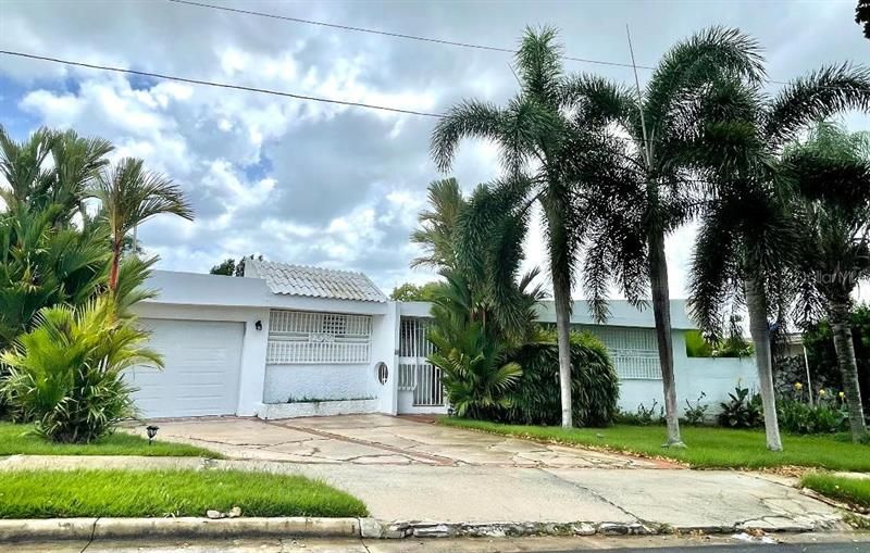 Vendido Recientemente: $240,000 (3 camas, 2 baños, 1818 Pies cuadrados)