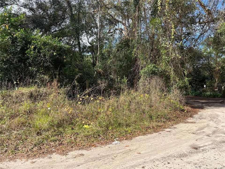 Vendido Recientemente: $9,900 (0.23 acres)