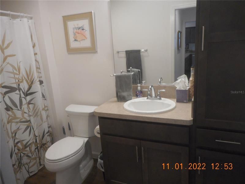 For Rent: $2,100 (3 beds, 2 baths, 1484 Square Feet)