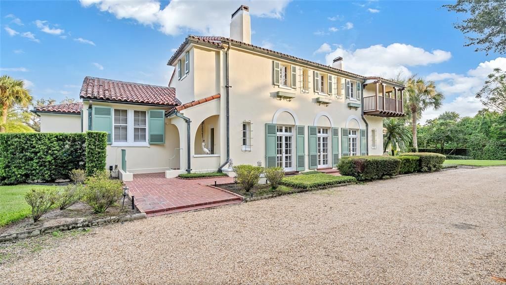 Recently Sold: $1,250,000 (4 beds, 6 baths, 4377 Square Feet)