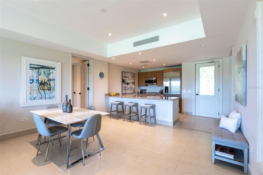 Dining area & Kitchen