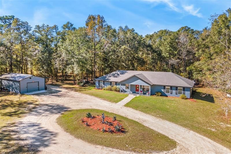 Recently Sold: $515,000 (5 beds, 3 baths, 2341 Square Feet)