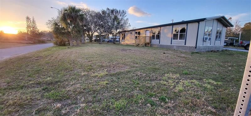 Recently Sold: $150,000 (3 beds, 2 baths, 1334 Square Feet)