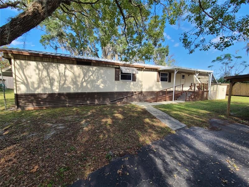Recently Sold: $115,000 (2 beds, 2 baths, 924 Square Feet)