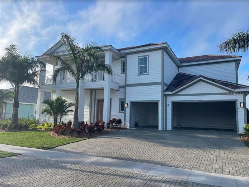 Recently Sold: $950,024 (5 beds, 5 baths, 4982 Square Feet)
