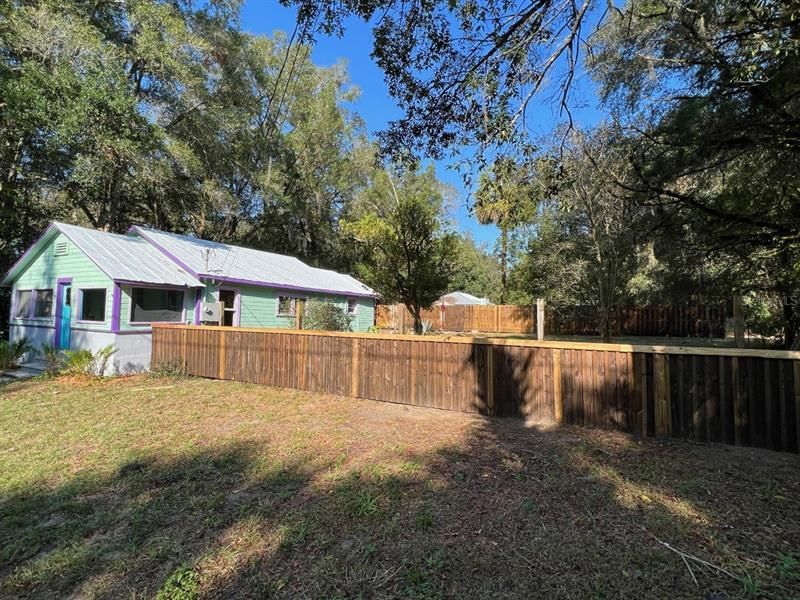 Recently Sold: $65,000 (2 beds, 1 baths, 648 Square Feet)