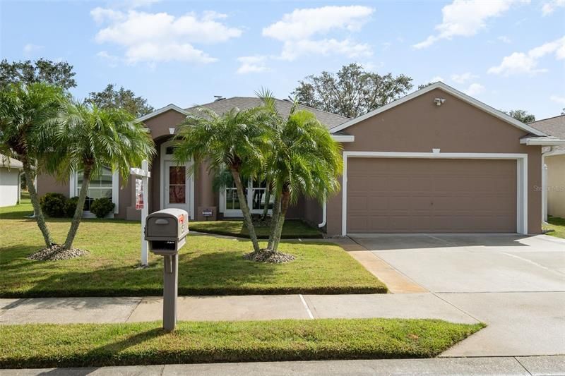Recently Sold: $485,000 (4 beds, 2 baths, 2083 Square Feet)