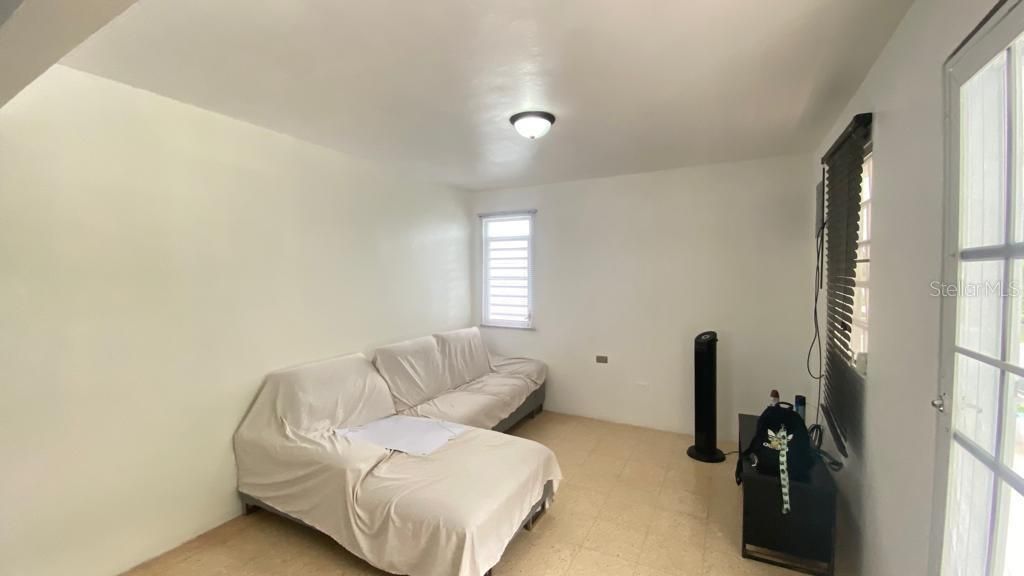 Vendido Recientemente: $150,000 (2 camas, 2 baños, 824 Pies cuadrados)