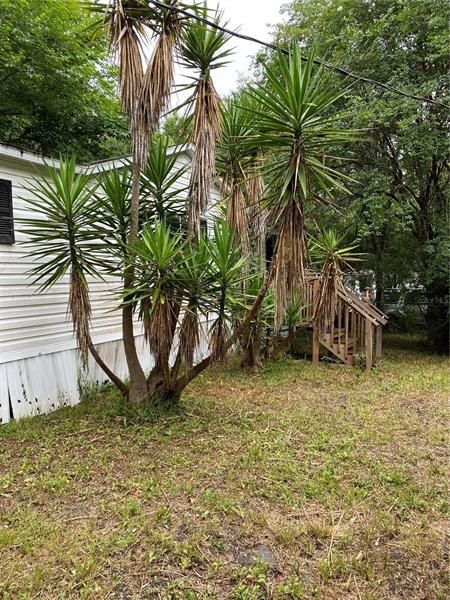 Recently Sold: $65,000 (3 beds, 2 baths, 1296 Square Feet)