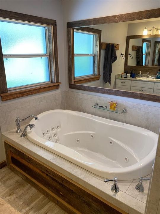 For Sale: $3,000,000 (2 beds, 2 baths, 2280 Square Feet)