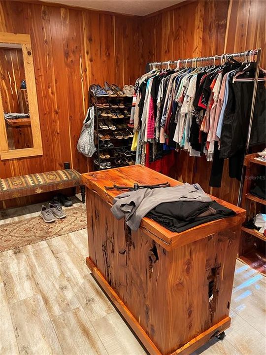 For Sale: $3,000,000 (2 beds, 2 baths, 2280 Square Feet)