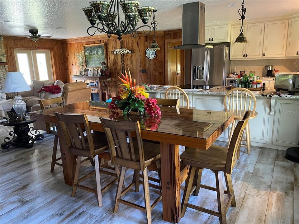 For Sale: $3,000,000 (2 beds, 2 baths, 2280 Square Feet)