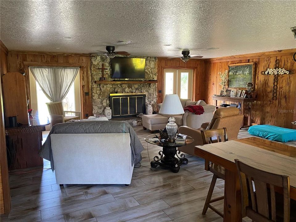 For Sale: $3,000,000 (2 beds, 2 baths, 2280 Square Feet)