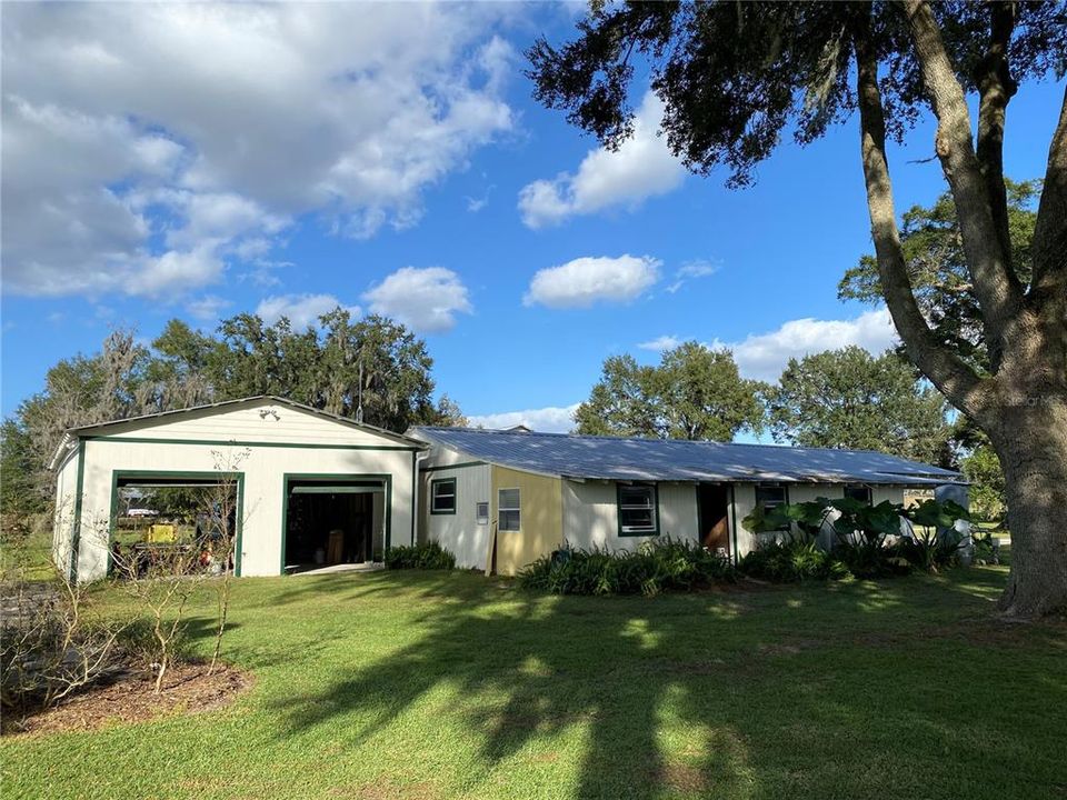 For Sale: $3,000,000 (2 beds, 2 baths, 2280 Square Feet)
