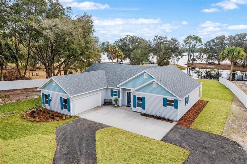 Recently Sold: $445,000 (4 beds, 2 baths, 2131 Square Feet)