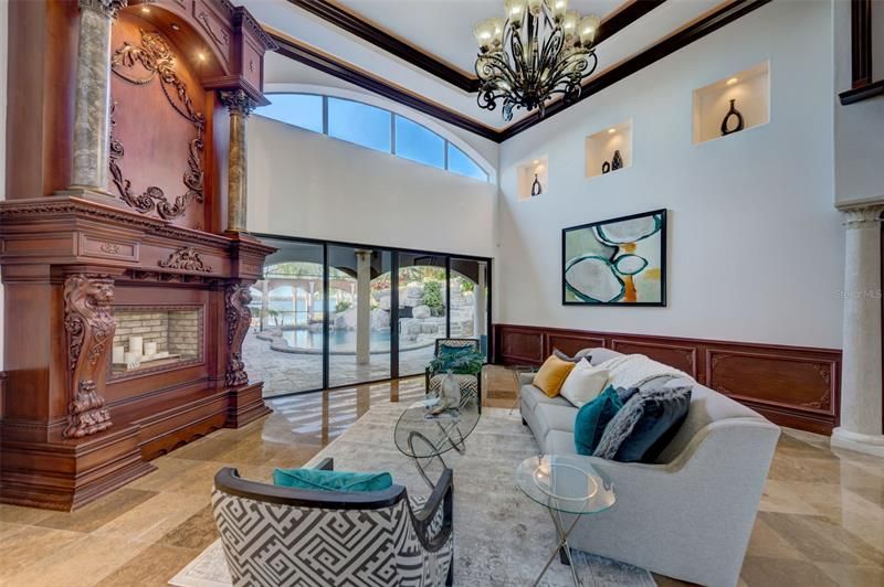 Recently Sold: $3,250,000 (6 beds, 7 baths, 6640 Square Feet)