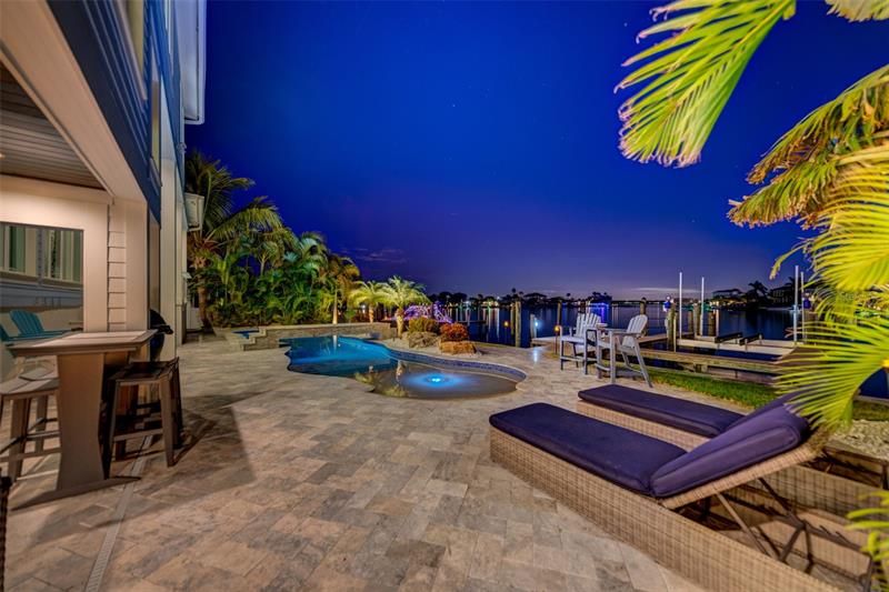 Recently Sold: $5,000,000 (5 beds, 4 baths, 3956 Square Feet)