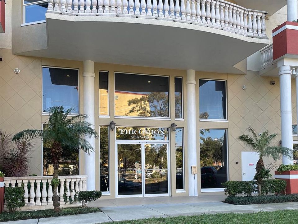 Recently Sold: $515,000 (2 beds, 2 baths, 1375 Square Feet)