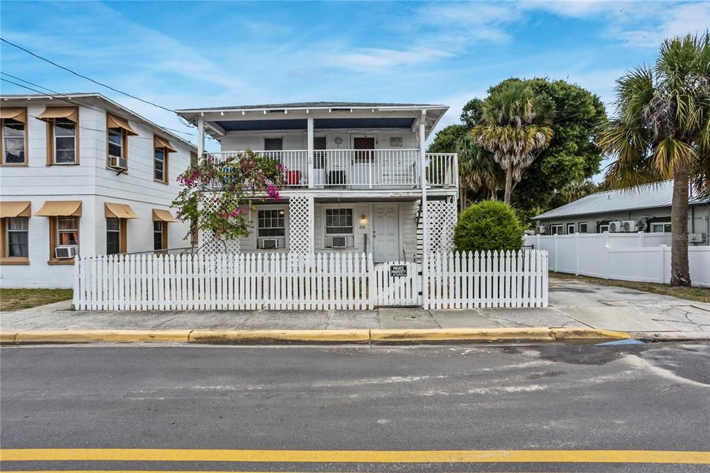 Vendido Recientemente: $280,000 (2 camas, 2 baños, 1134 Pies cuadrados)