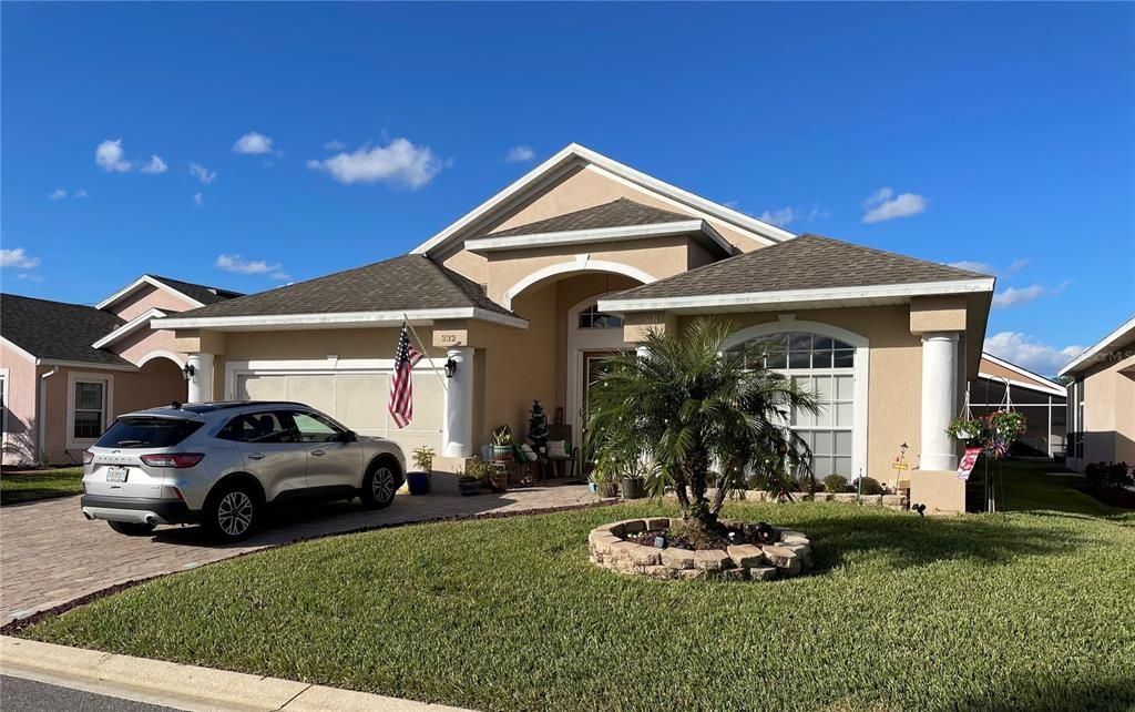 Recently Sold: $350,000 (2 beds, 2 baths, 2060 Square Feet)