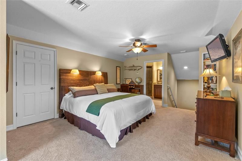 Bonus room with ensuite bath