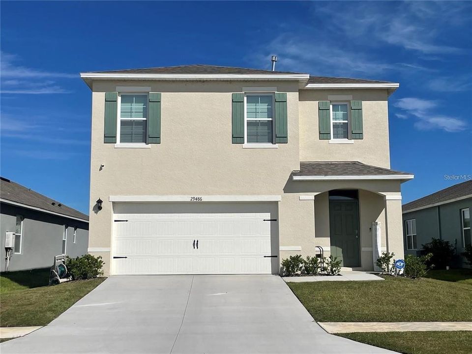 Recently Sold: $357,990 (5 beds, 3 baths, 2447 Square Feet)