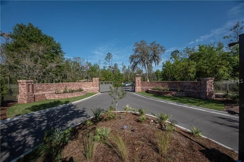 Recently Sold: $1,495,000 (5 beds, 3 baths, 5034 Square Feet)