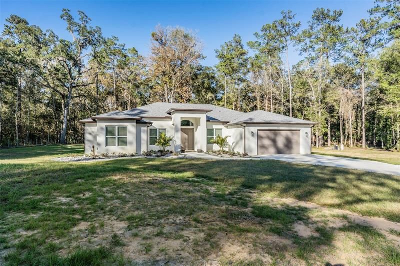 Recently Sold: $600,000 (5 beds, 3 baths, 2650 Square Feet)