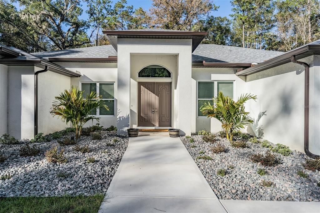 Recently Sold: $600,000 (5 beds, 3 baths, 2650 Square Feet)