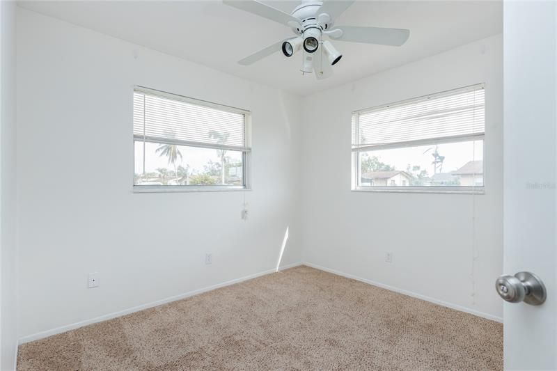 Recently Sold: $205,000 (2 beds, 1 baths, 759 Square Feet)