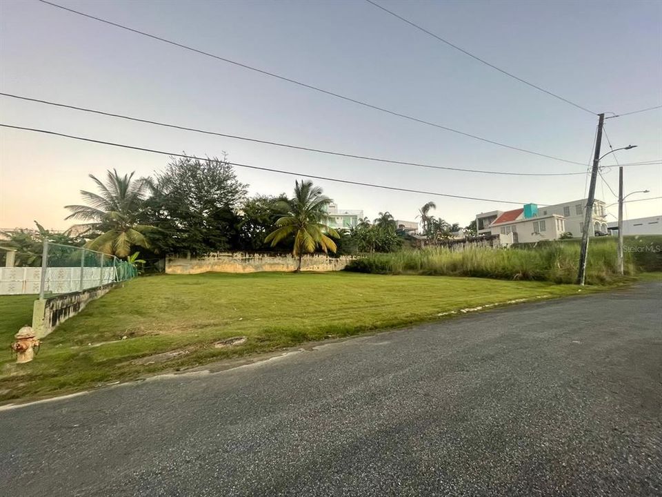 Vendido Recientemente: $100,000 (0.22 acres)