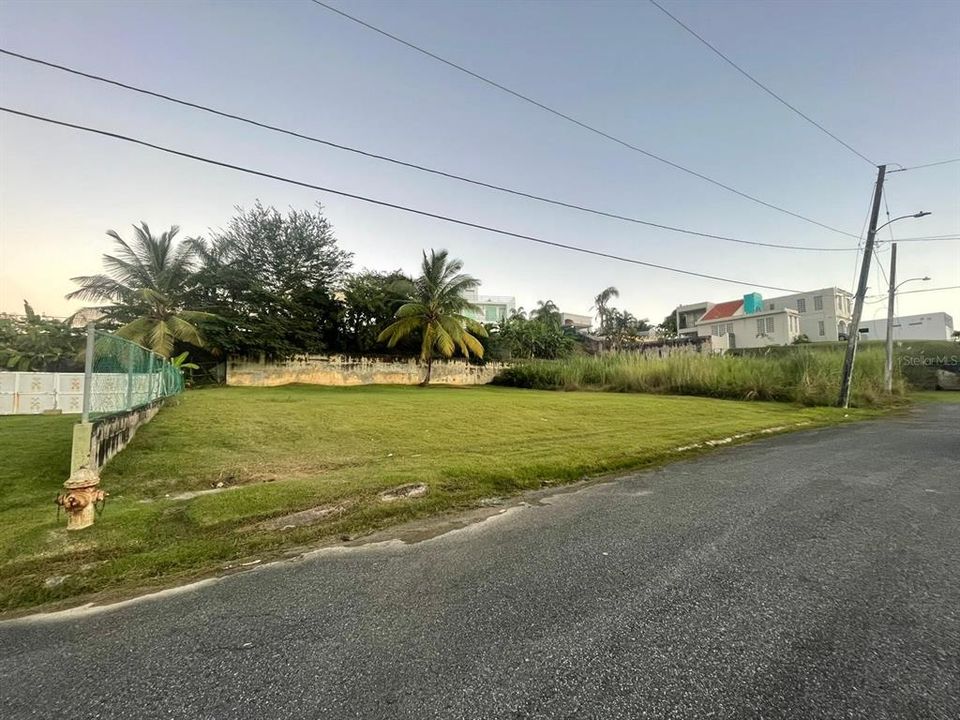 Vendido Recientemente: $100,000 (0.22 acres)